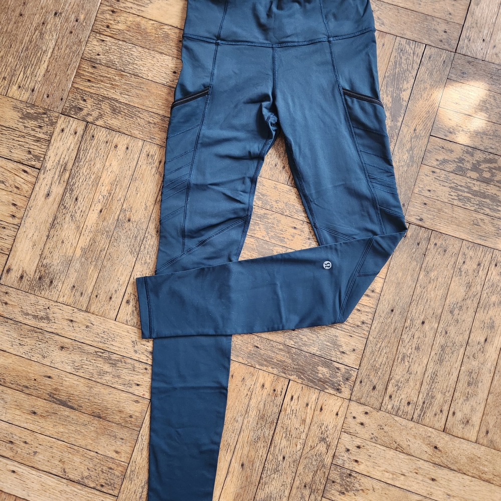 lululemon athletica High Rise Leggings With Pockets And Adjustable Waistband